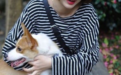 男朋友让我打开腿被他摸